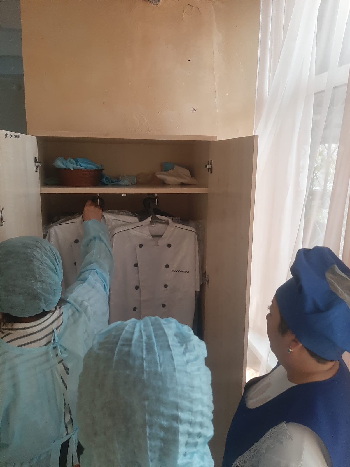 Ата-ана кезекшілісі 2"б" Сынып ата- анасы Абдуллаева Мадина